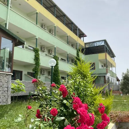 Otel Güneş Yönü Omay Otel 2*