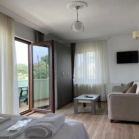 Hotel Güneş Yönü Omay Otel Geyikli